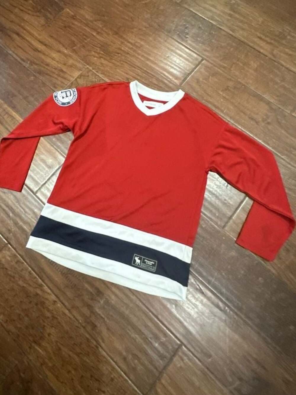 Abercrombie Kids Hockey Jersey Red White Blue Size 7/8